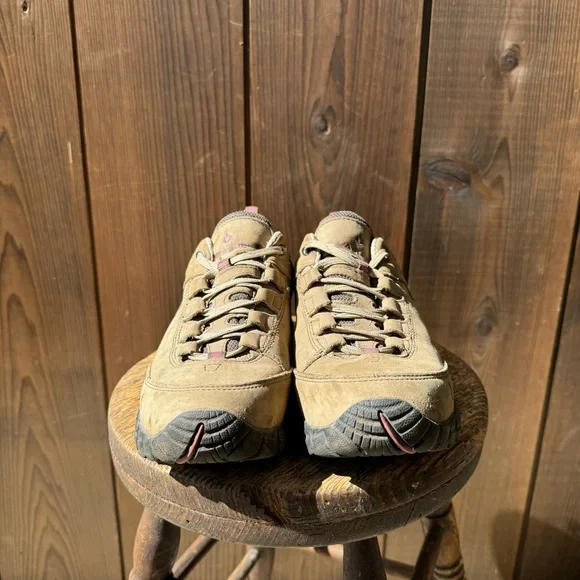 VASQUE TALUS TREK LOW ULTRA-DRY HIKING BOOTS - Picture 2 of 7